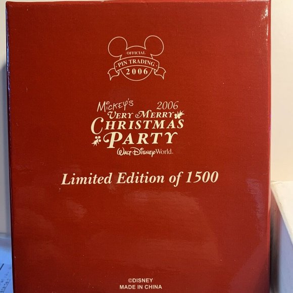 Mickey’s Very Merry Christmas Party 2006 Limited Edition Pin 1/1,500 Mint Boxed! - Picture 4 of 4